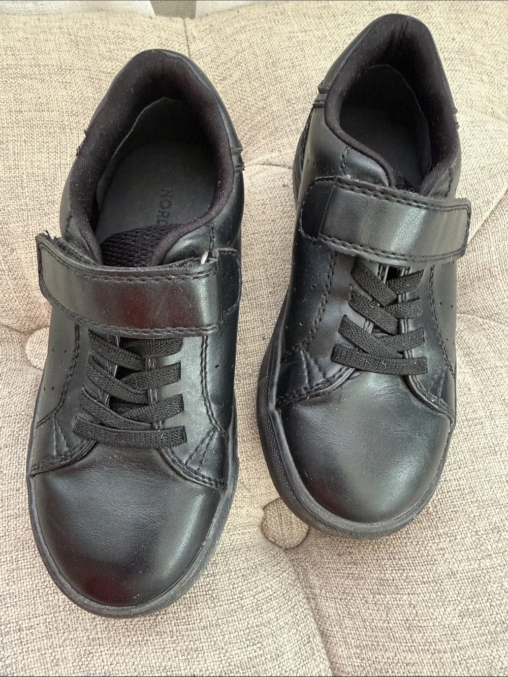 Nordstrom Kids Black Leather Hook-and-Loop School Sneakers